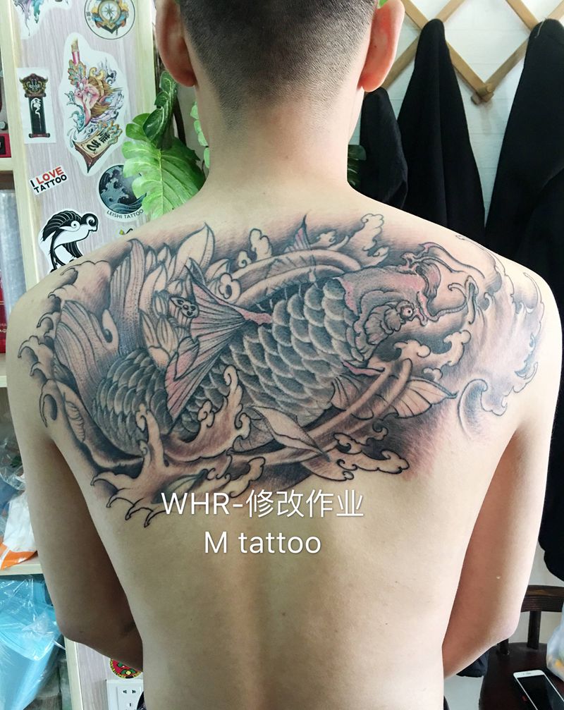 修改作业纹身图片_颈部背部新传统纹身图案