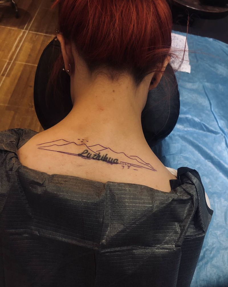 纹身遮盖纹身图片_颈部水墨遮盖纹身图案