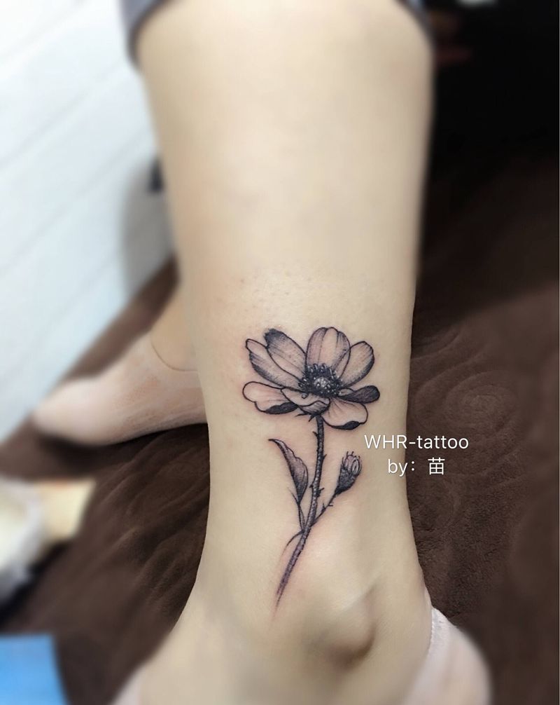 小花纹身图片_腿部New School点刺纹身图案