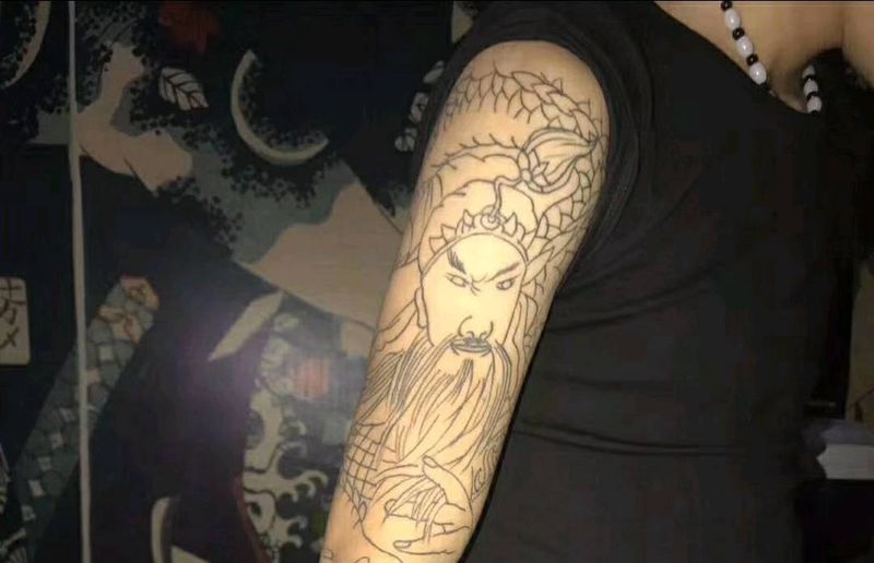 大臂关公修改纹身图片