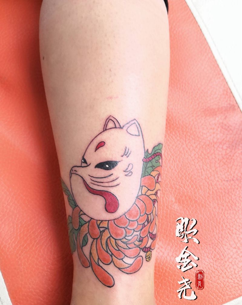 狐狸菊花纹身图片_腿部老传统狐狸面具菊花纹身图案