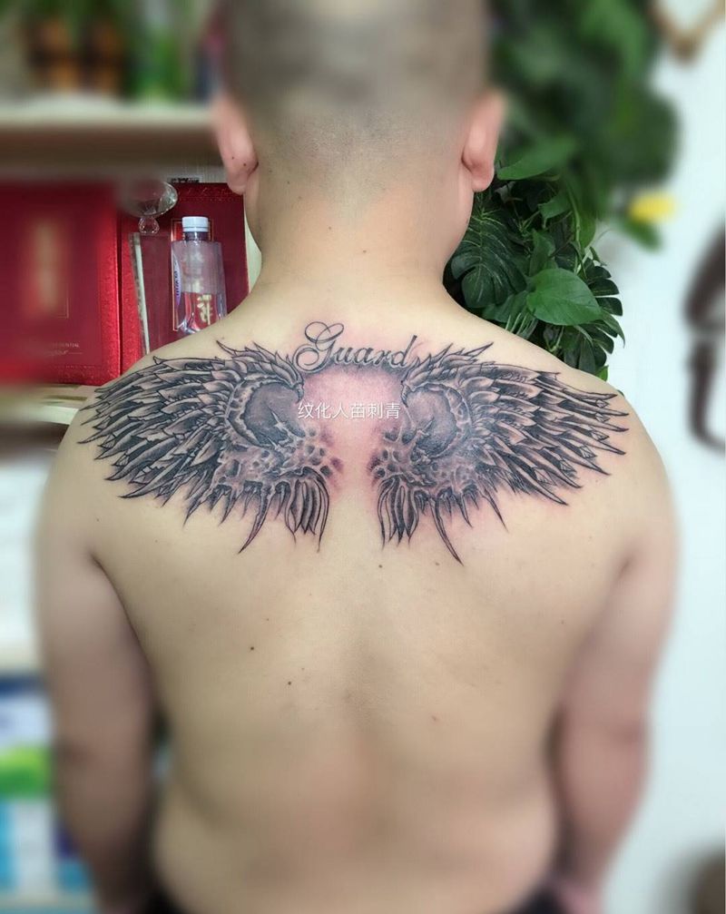 翅膀纹身图片