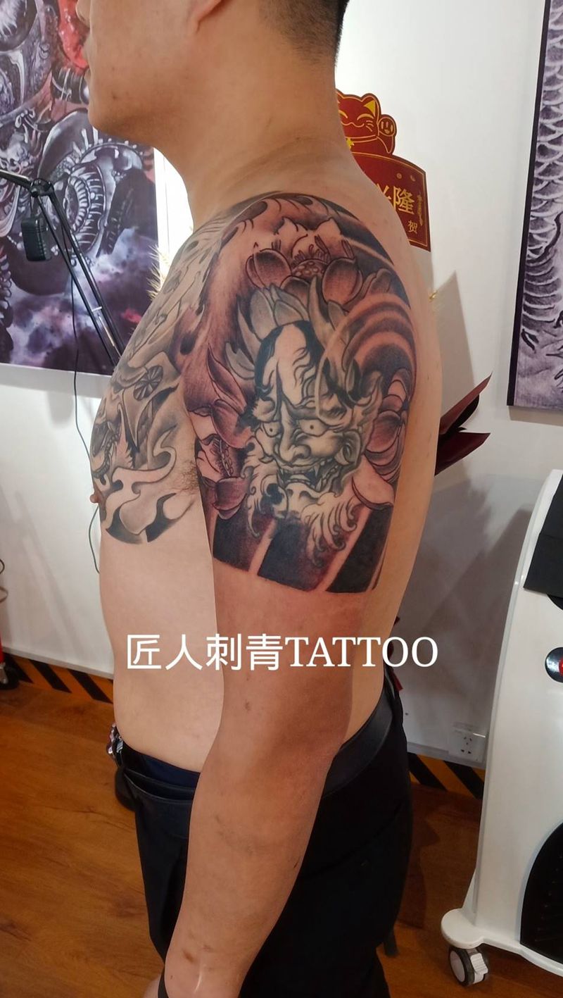 匠人刺青纹身图片_肩部纹身图案