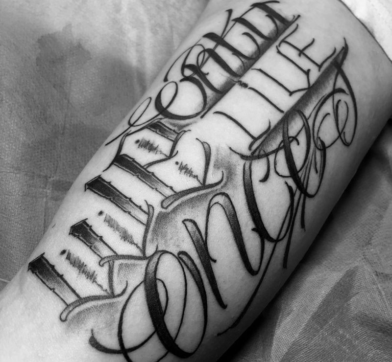 花体英文纹身图片