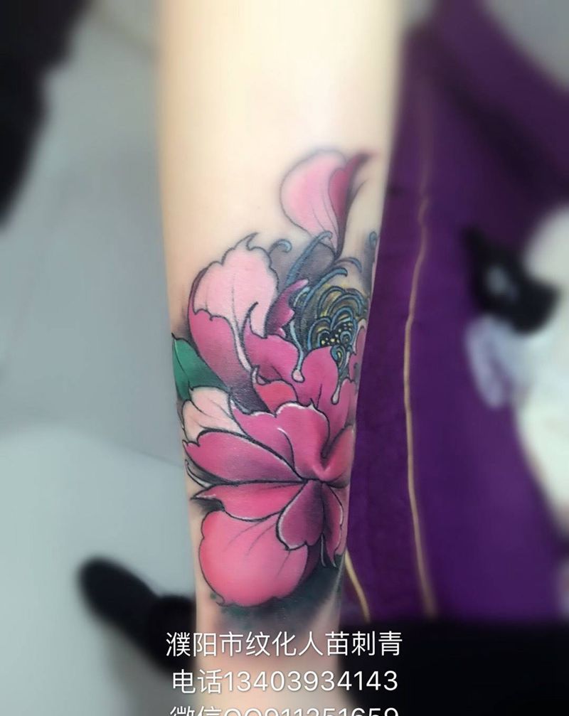 牡丹小臂纹身图片