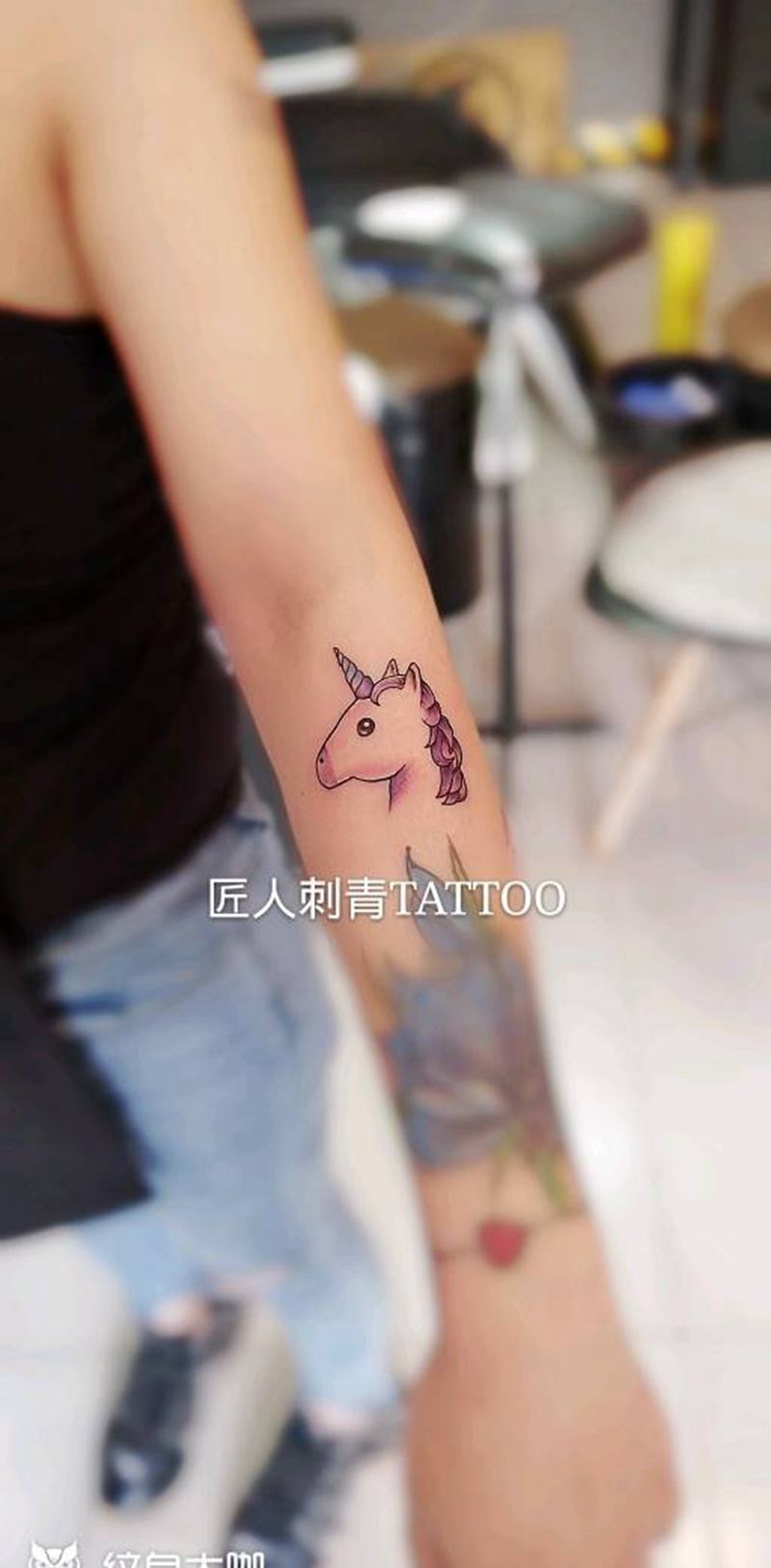 独角兽纹身图片_New School纹身图案