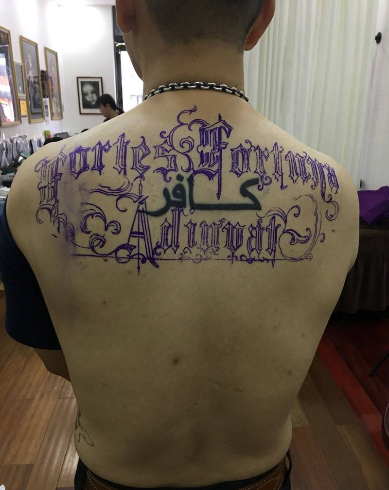 字母添加纹身图片