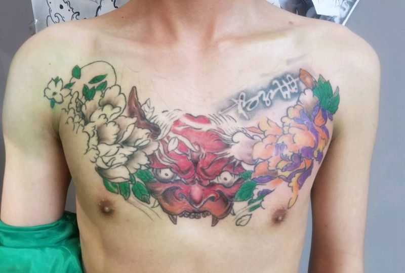 花胸未完纹身图片