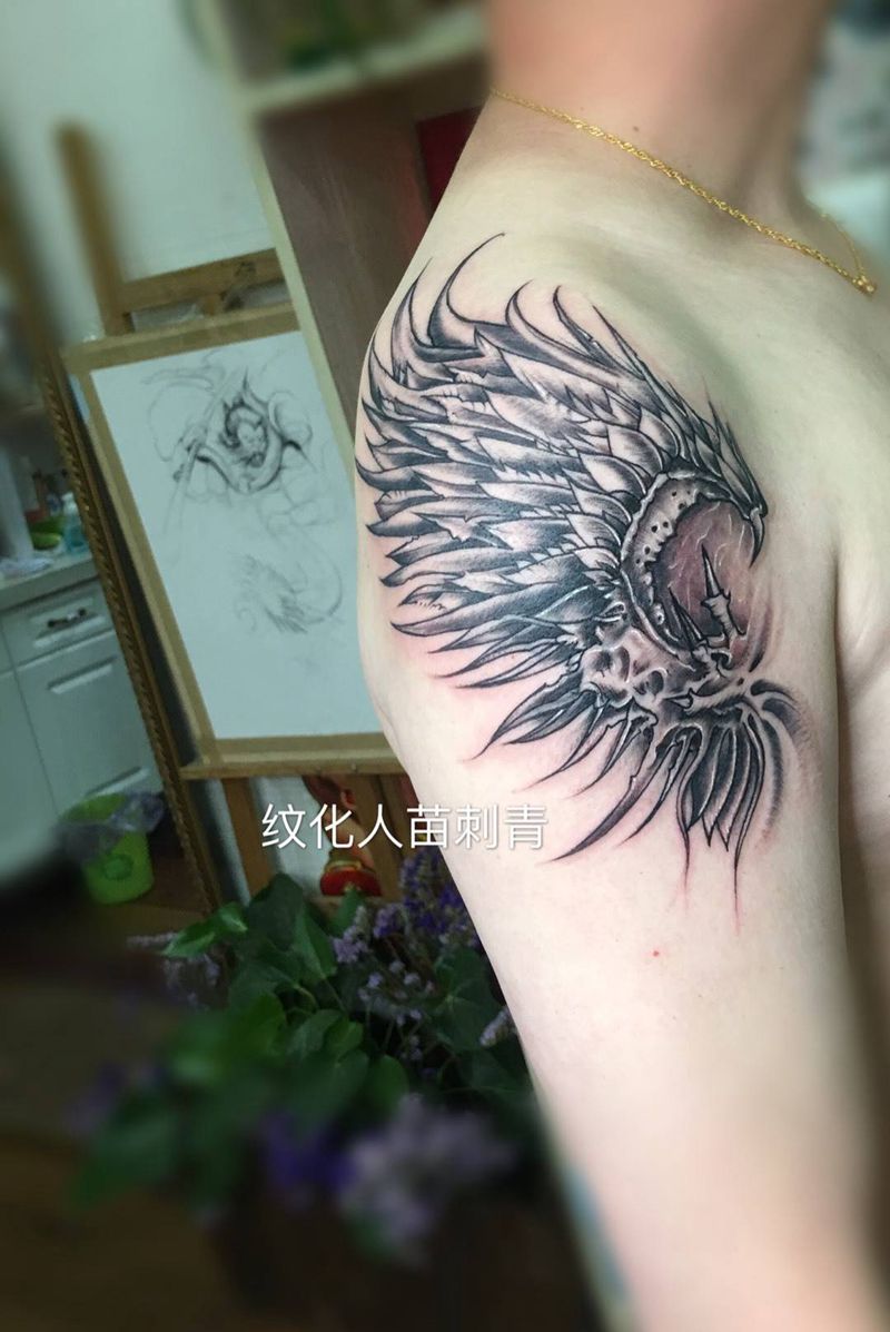 翅膀纹身图片