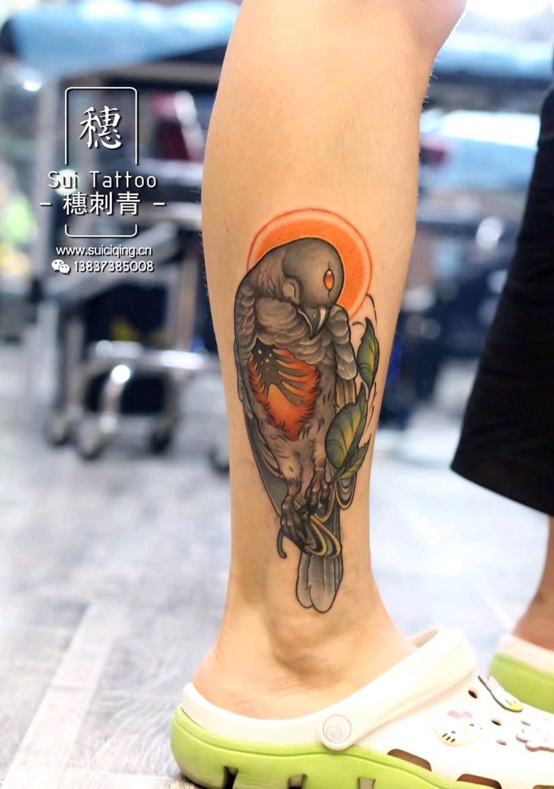 鸟纹身图片_腿部纹身图案