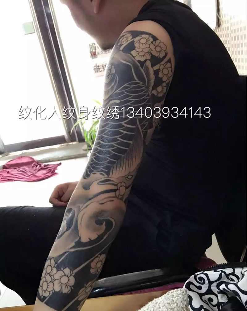 传统七分袖纹身图片