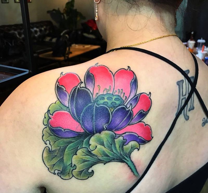 遮盖纹身图片_成品肩部传统植物遮盖纹身图案