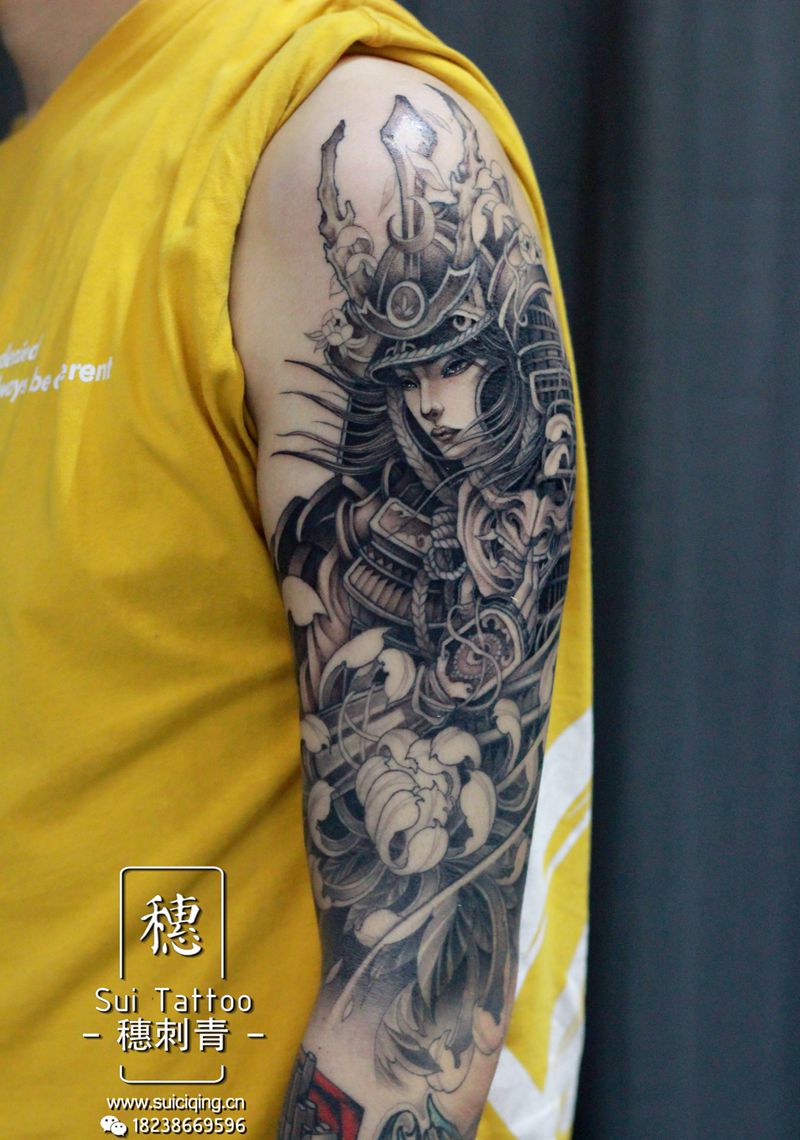 艺伎  by:穗哥纹身图片_手臂新传统纹身图案