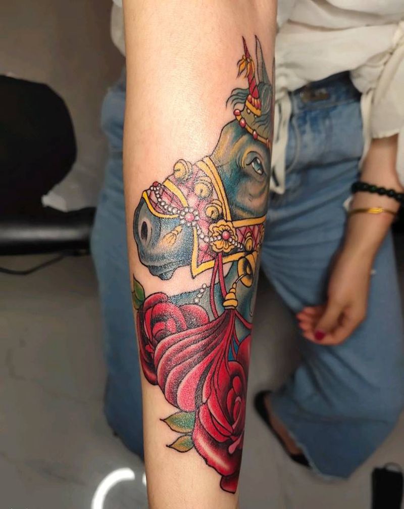 独角兽玫瑰纹身图片_手臂New School纹身图案