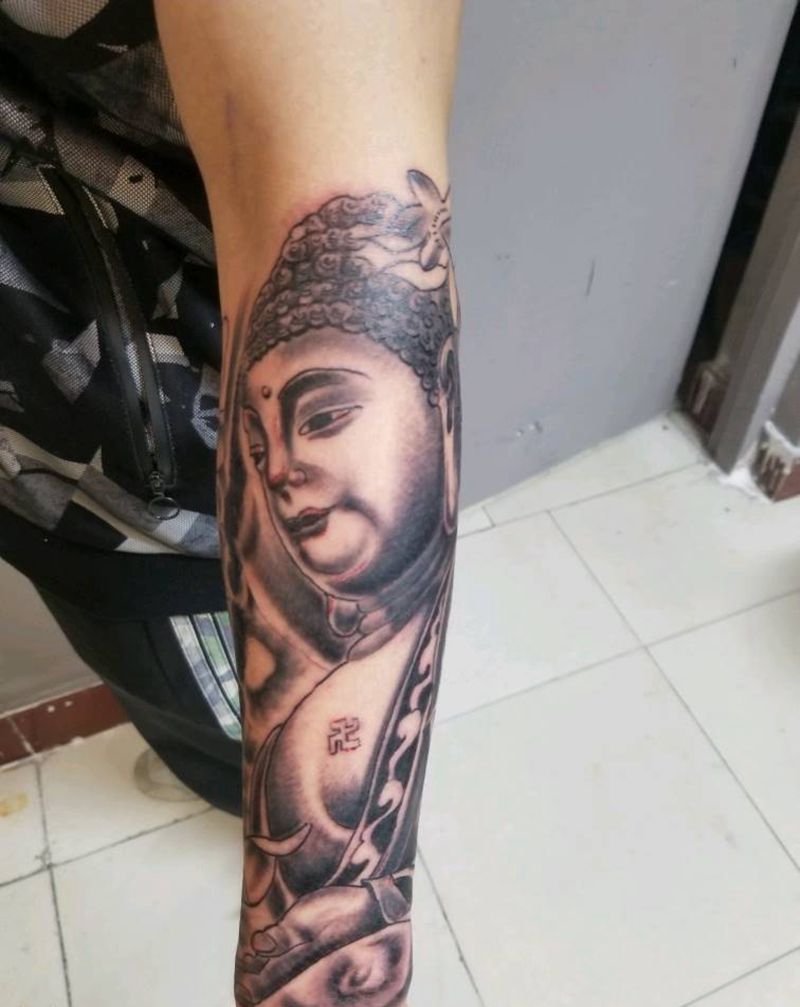 小臂佛纹身图片