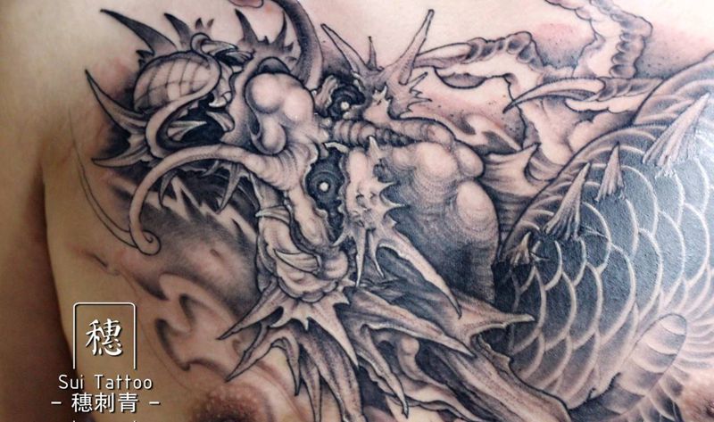 中国龙纹身图片_胸部新传统老传统纹身图案