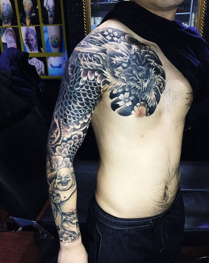 花臂半甲纹身图片