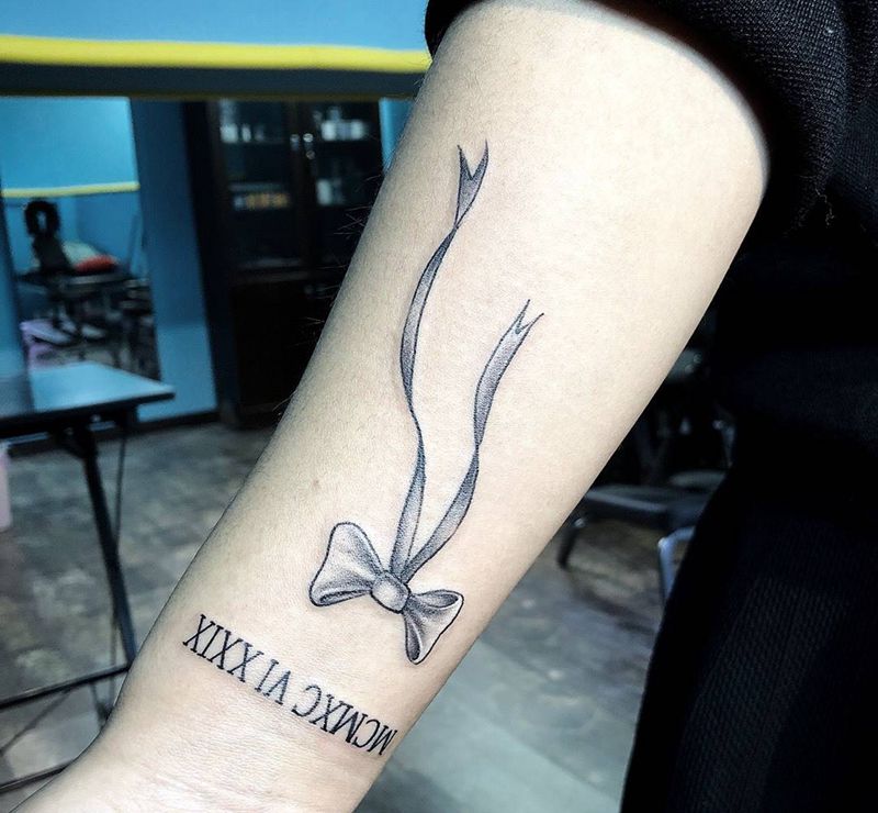 蝴蝶结纹身图片