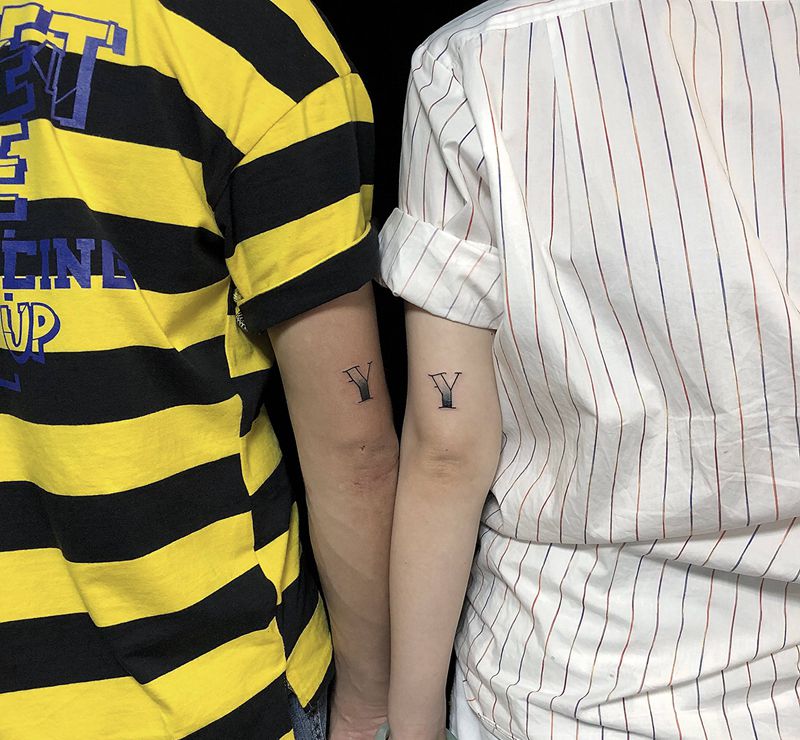 字母纹身图片_手臂纹身图案