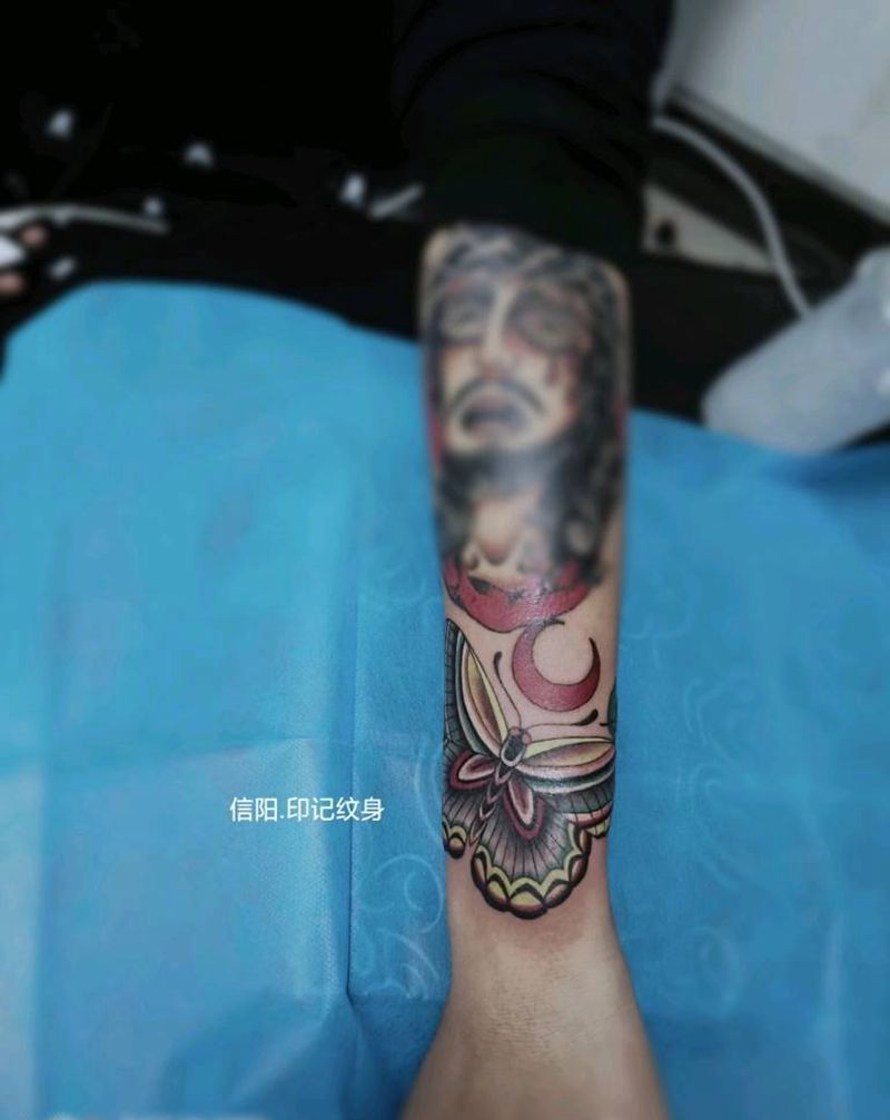 OldSchool蝴蝶纹身图片