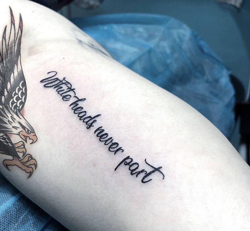 英文句纹身图片_手臂花体字纹身图案