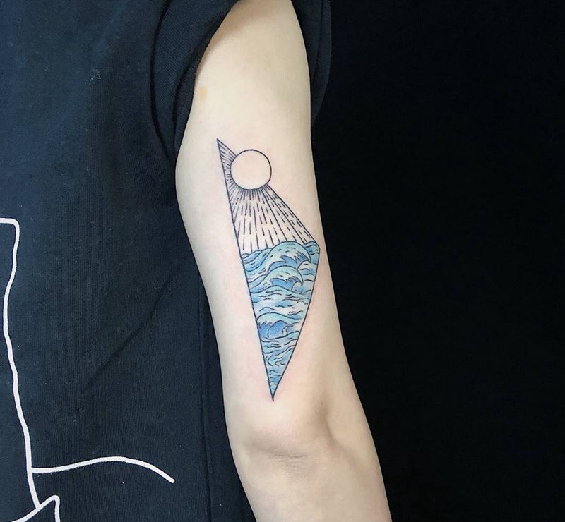 水纹身图片_手臂纹身图案