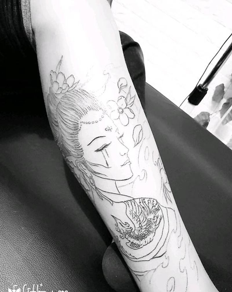 艺妓线条纹身图片