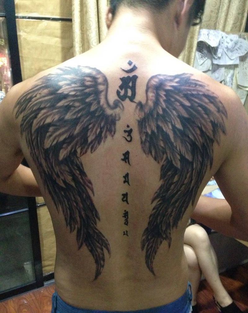 翅膀纹身图片
