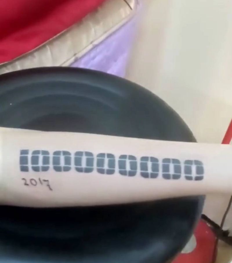 小目标，一个亿纹身图片