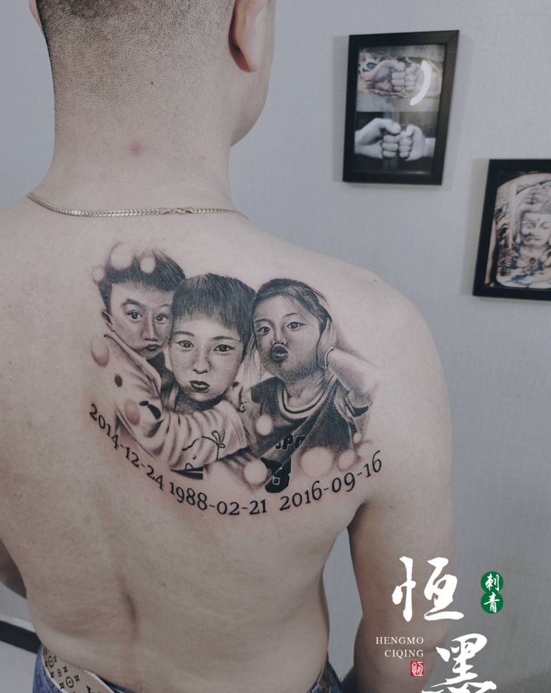 肖像纹身图片_肩部欧美写实纹身图案