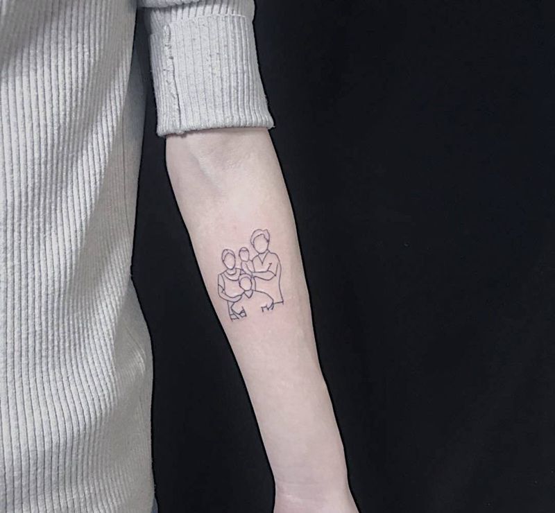 family纹身图片_手臂纹身图案