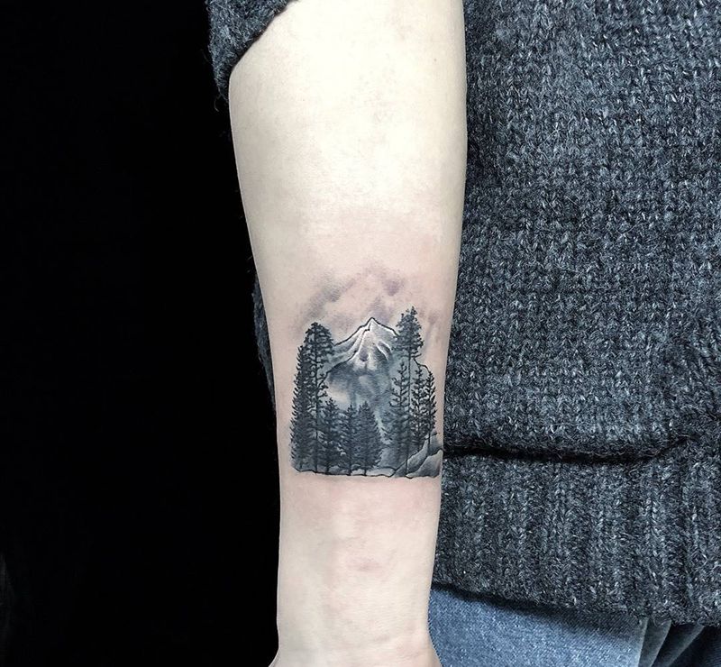 山纹身图片_手臂纹身图案