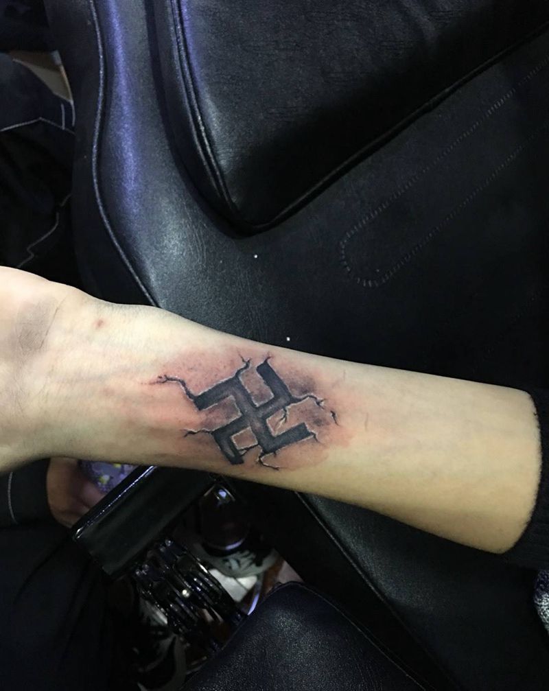 万字图纹身图片