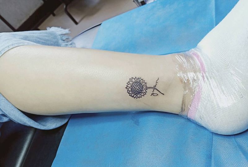 脚踝小文身纹身图片