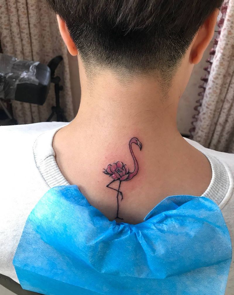 火烈鸟盖疤纹身图片