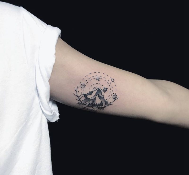 山纹身图片_手臂纹身图案