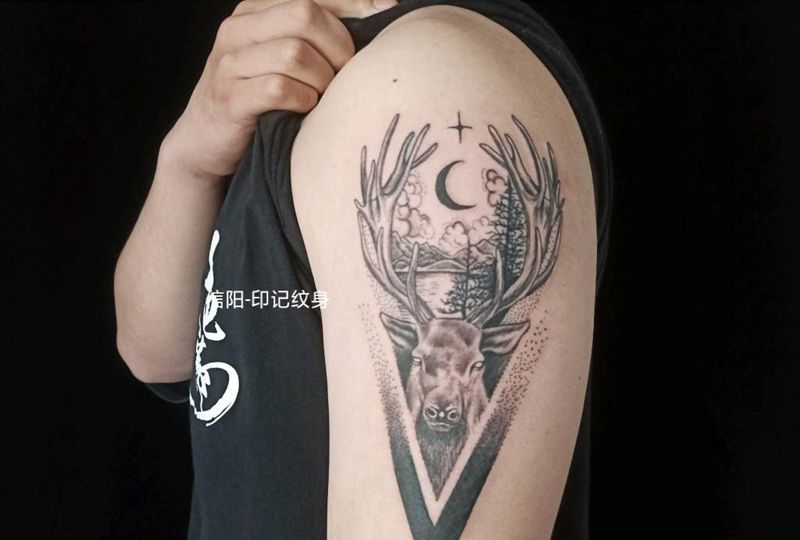 麋鹿纹身图片_手臂点刺纹身图案