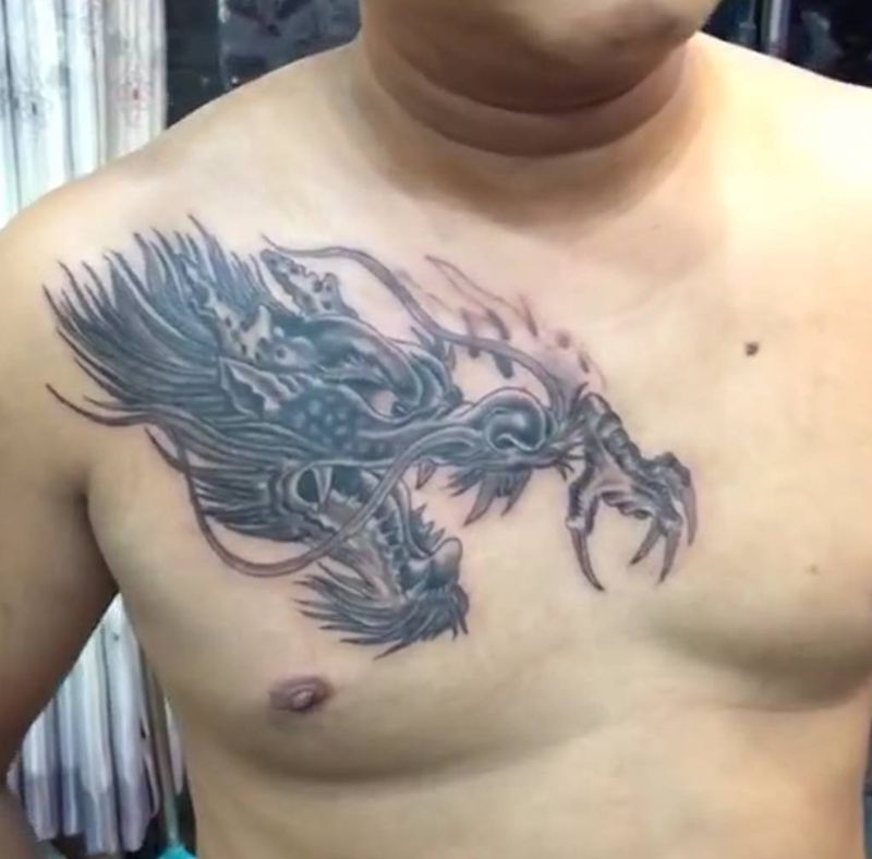 过肩龙纹身图片