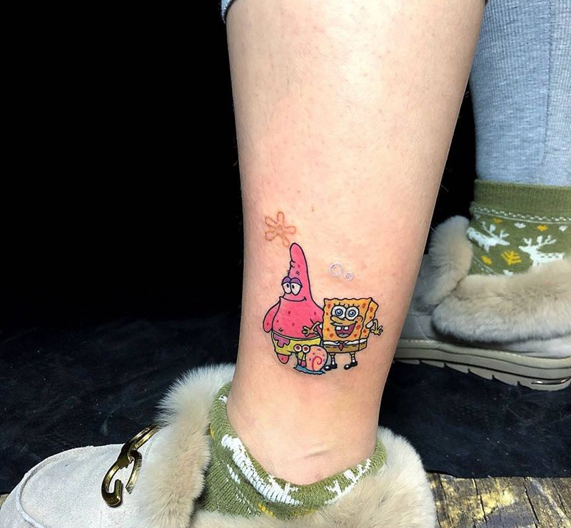 海绵宝宝纹身图片_腿部纹身图案