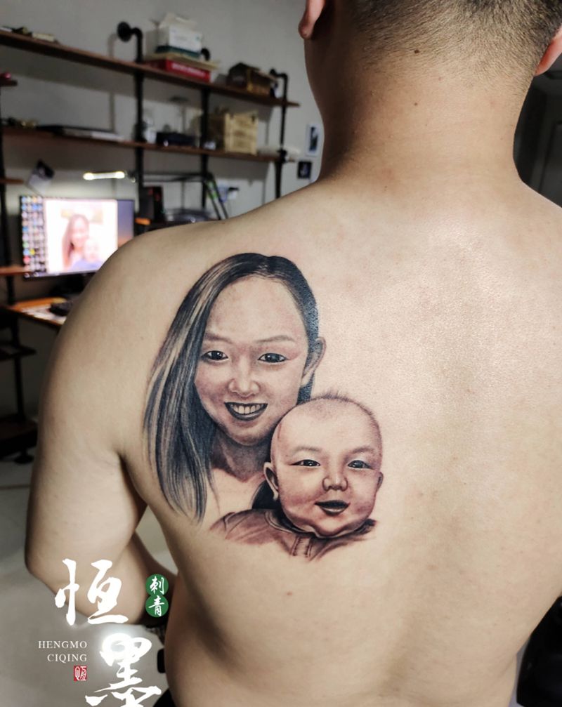 肖像纹身图片_肩部纹身图案