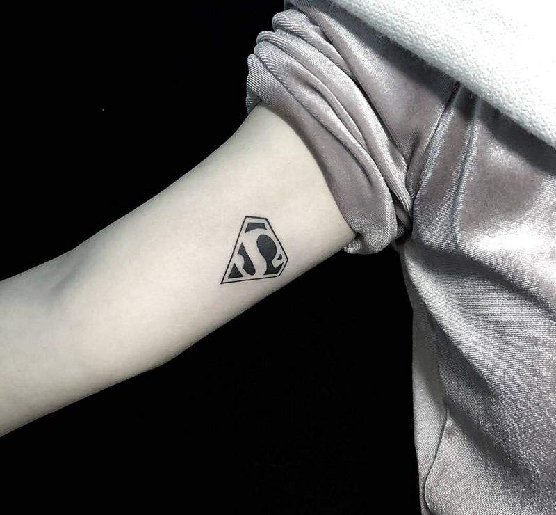 Superman纹身图片_手臂纹身图案