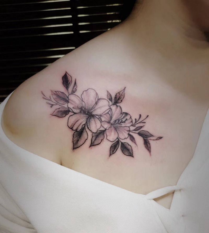 点刺小花纹身图片