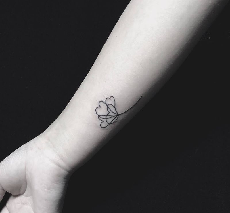 四叶草纹身图片_手臂纹身图案
