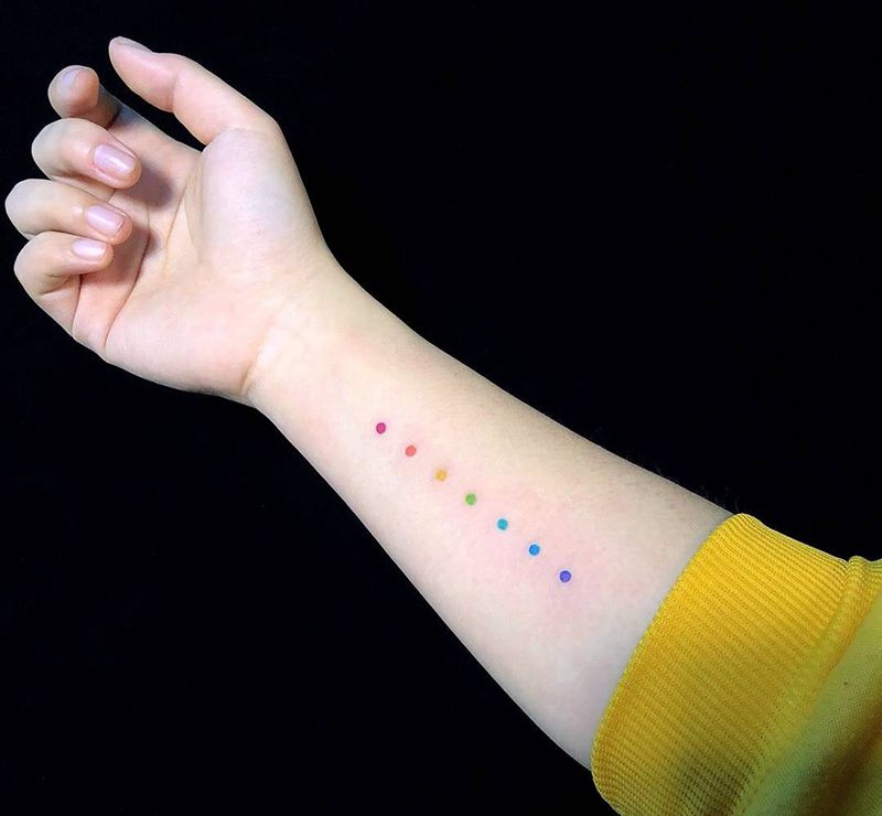 七色纹身图片_手臂纹身图案