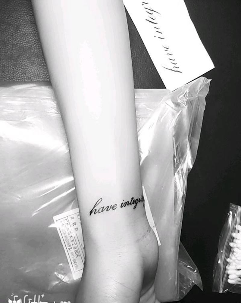 英文加剪刀纹身图片