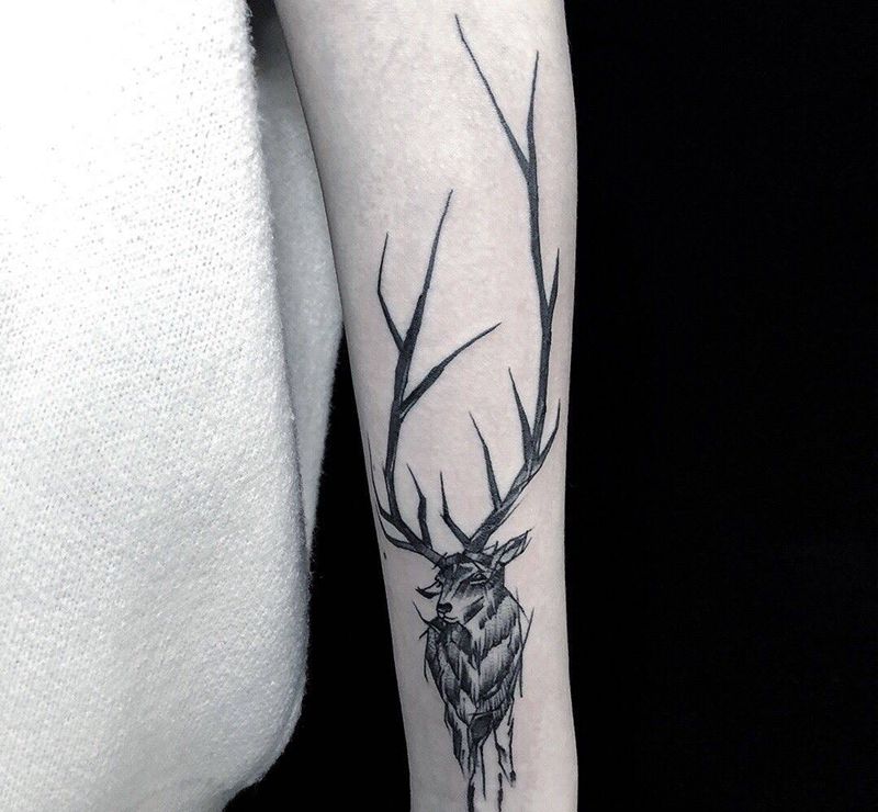 情侣纹身  鹿纹身图片_手臂纹身图案