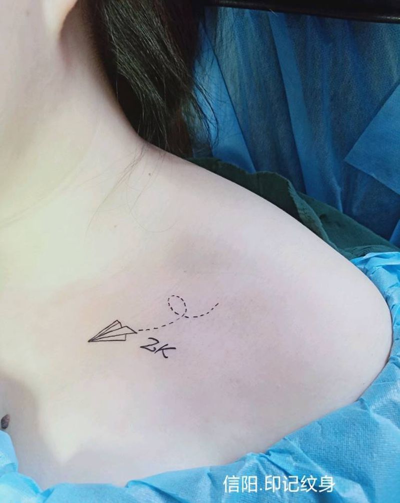 小飞机纹身图片