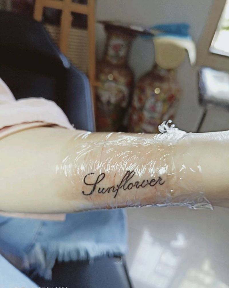 小字母纹身图片