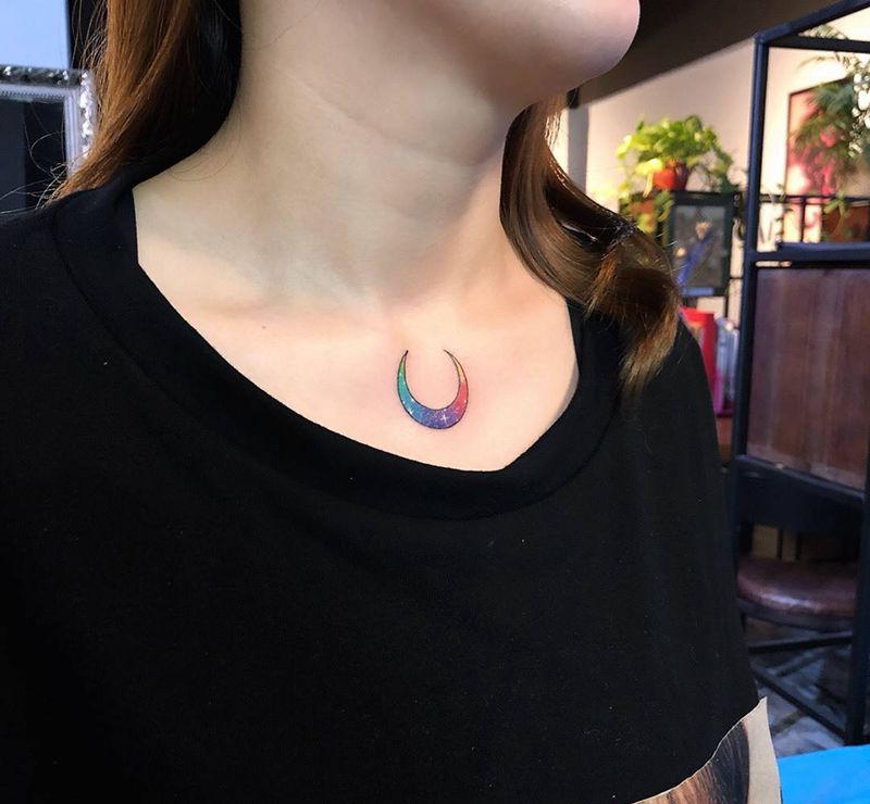 网红月亮纹身图片