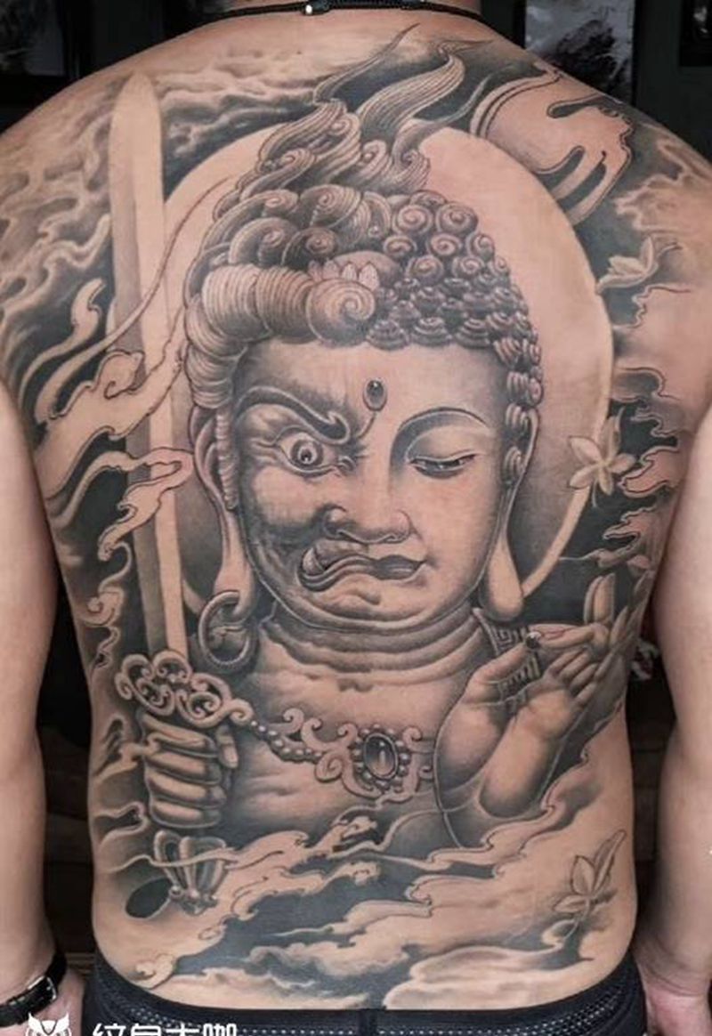 满背佛魔纹身图片_背部新传统纹身图案
